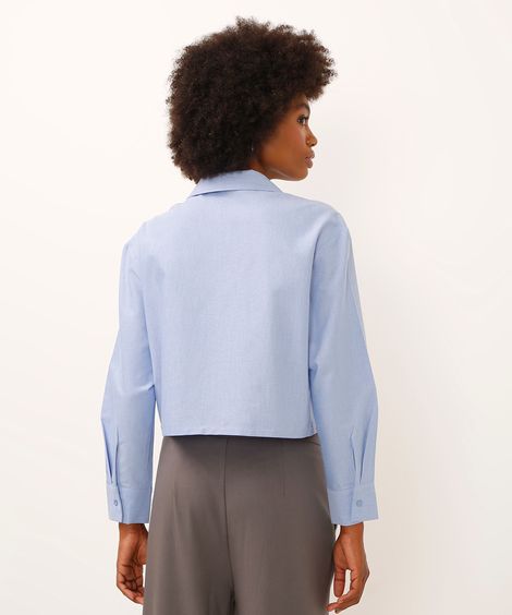 camisa cropped com bolsos manga longa azul