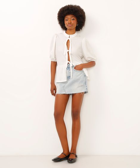 minissaia jeans com rasgos cintura alta azul