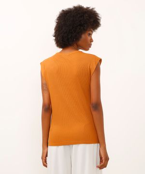 blusa muscle tee de viscose canelada marrom