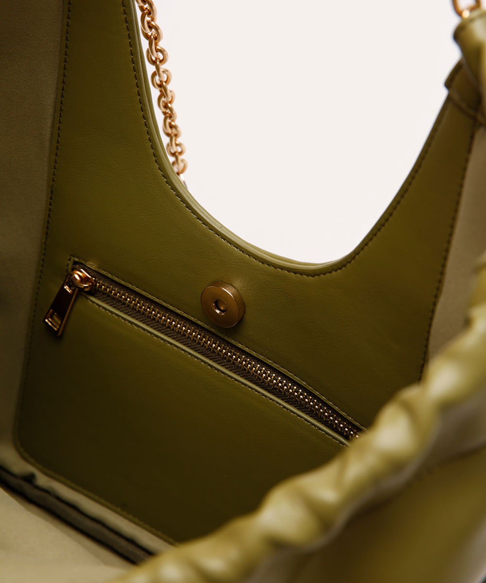 bolsa shoulder slouchy com alça corrente verde