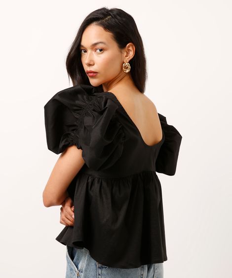 blusa com manga bufante preta