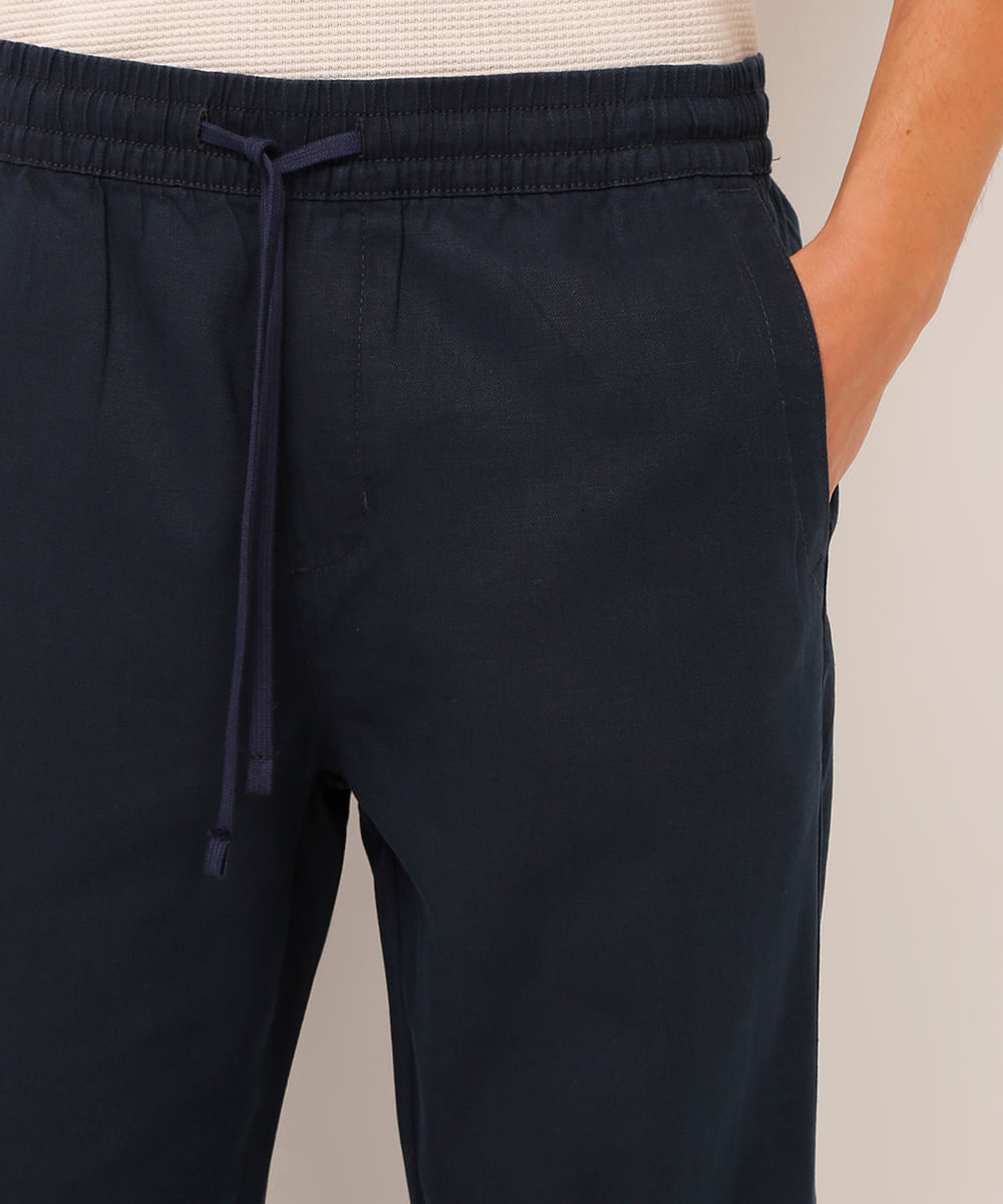 calça jogger de linho com bolso azul