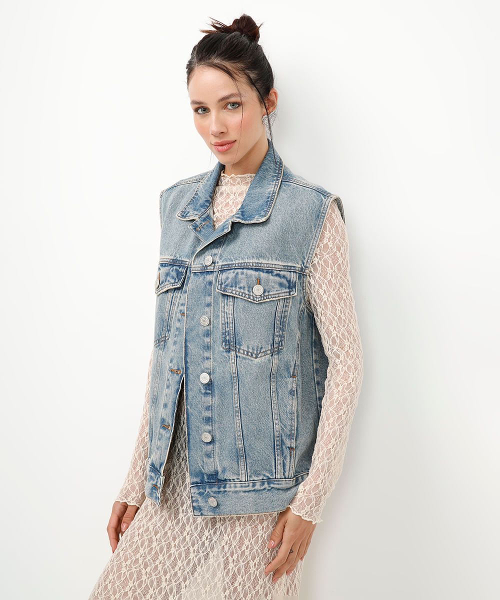 colete oversized jeans com bolsos azul