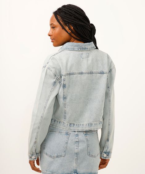 jaqueta jeans cropped com botões azul
