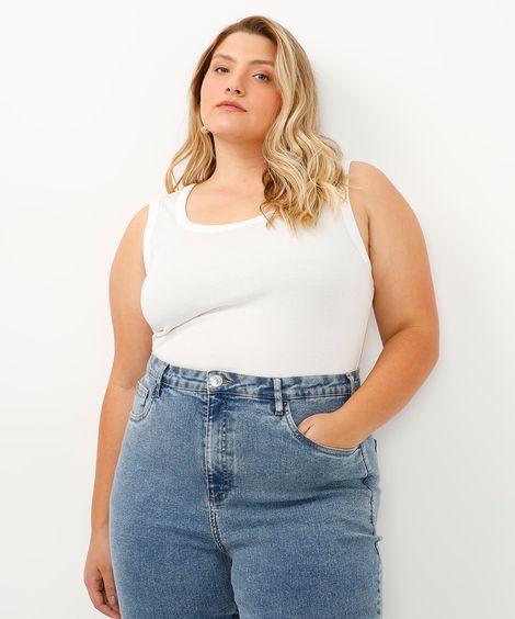 regata canela plus size decote redondo off white