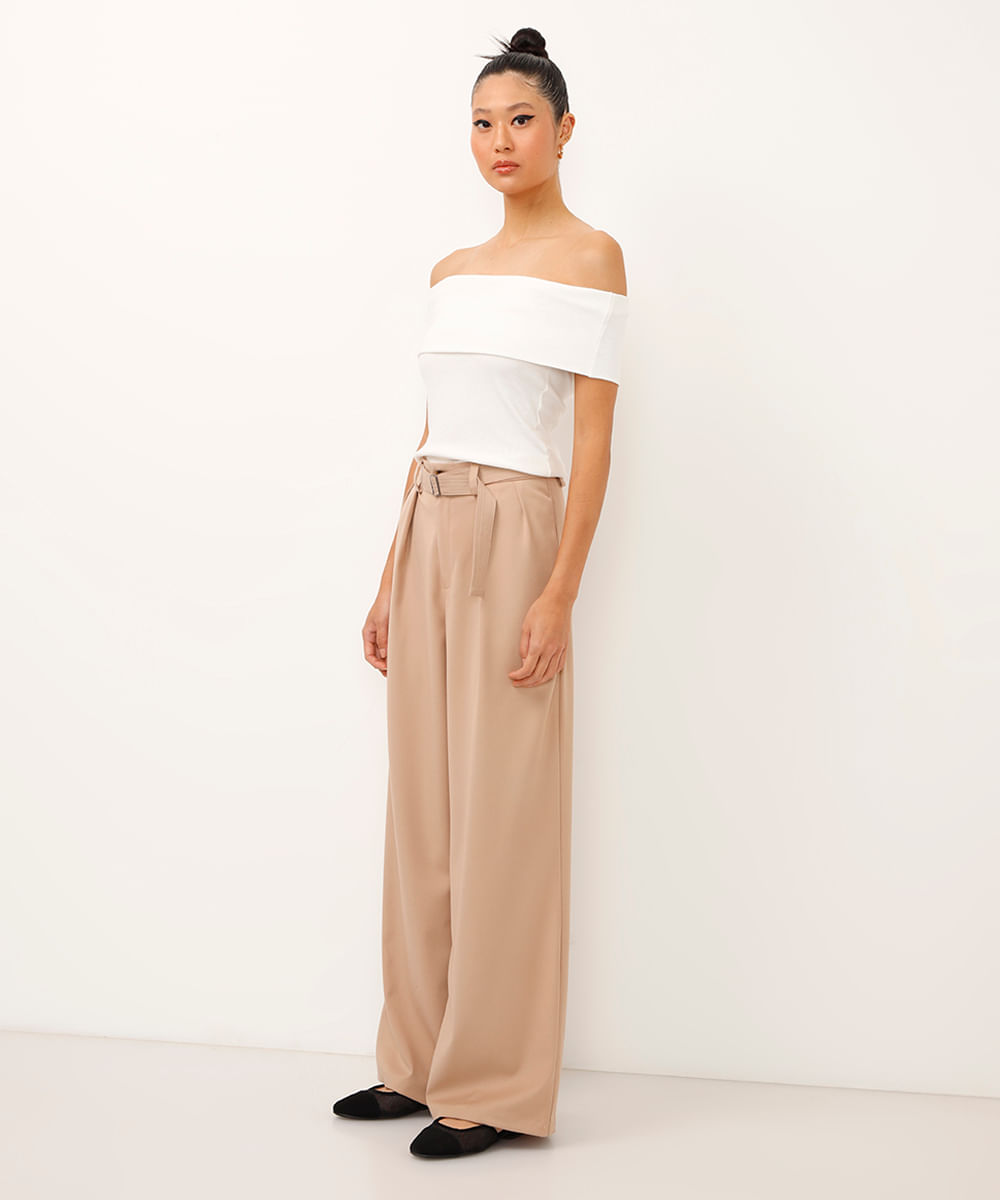 calça reta de alfaiataria com cinto bege