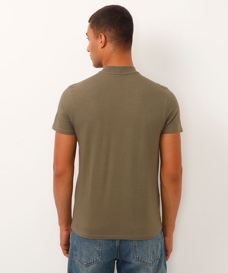camiseta slim de algodão gola alta  verde
