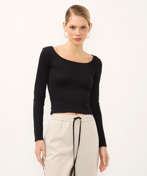 blusa decote canoa manga longa texturizada preta