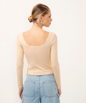 blusa decote canoa manga longa texturizada bege