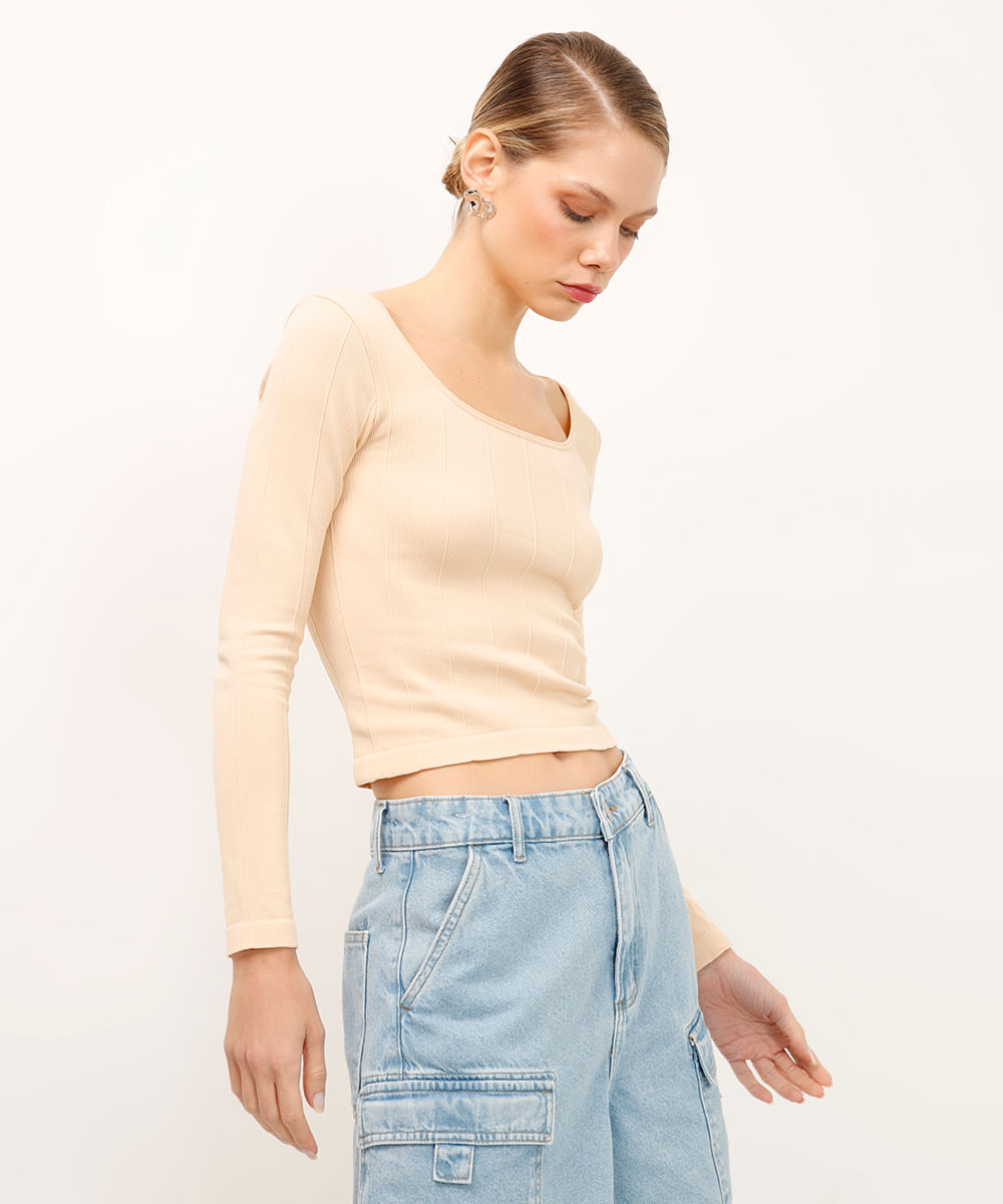 blusa decote canoa manga longa texturizada bege