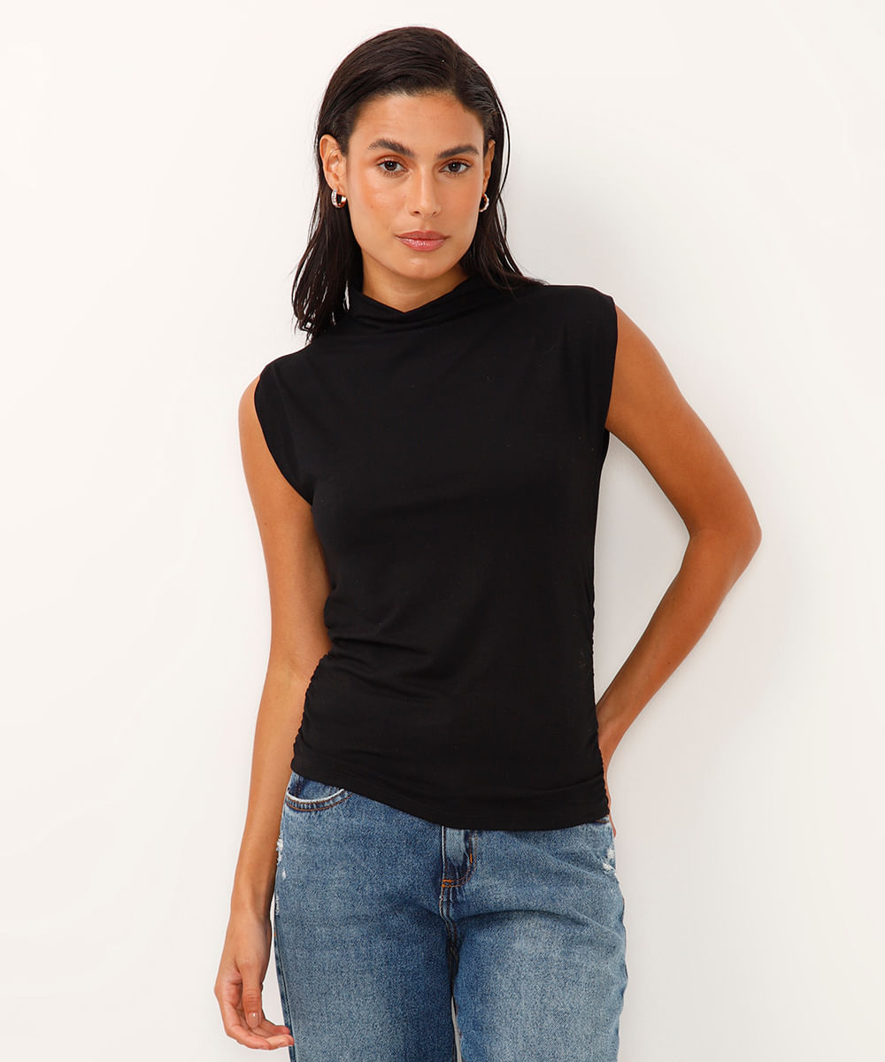 regata gola alta com franzido preta