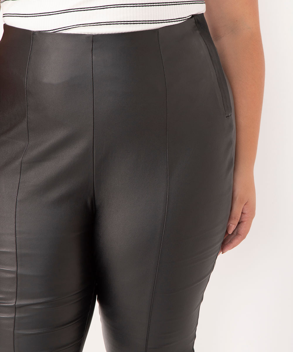 calça legging resinada plus size preto