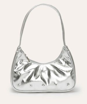 bolsa juvenil shoulder bag metalizada com tachas prateada