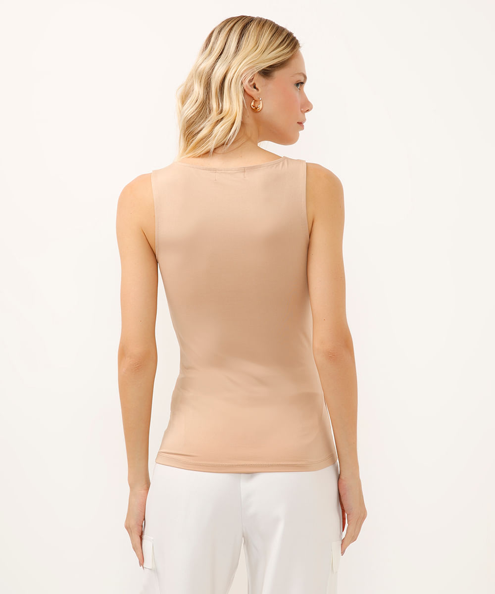 regata básica decote redondo bege