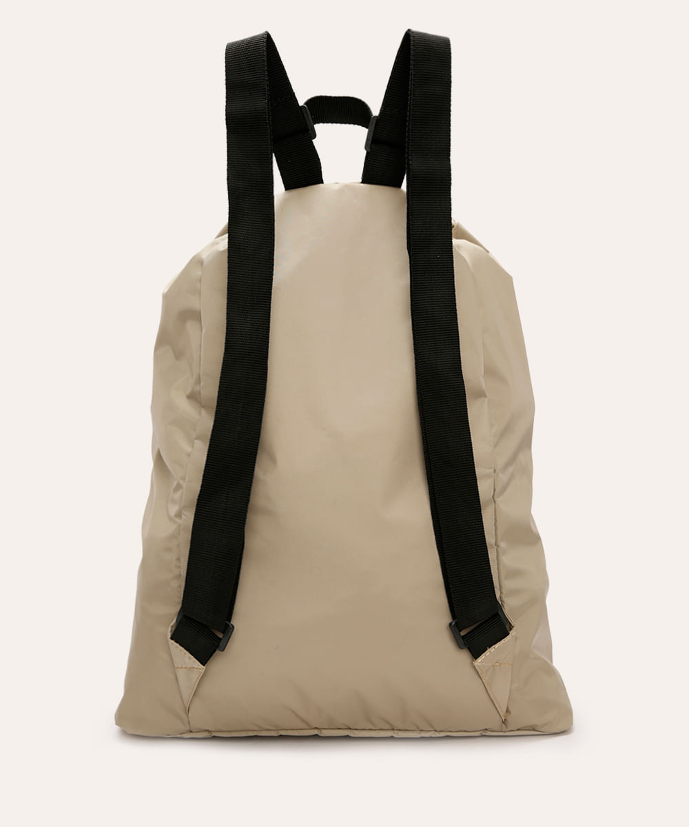mochila saco com bolso bege