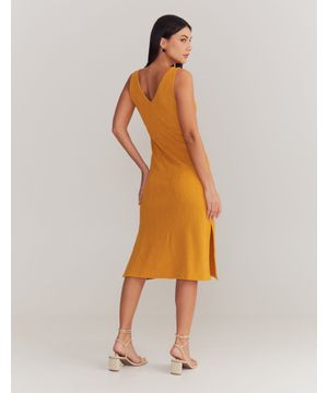 Vestido Midi Decote v Textura - Caramelo