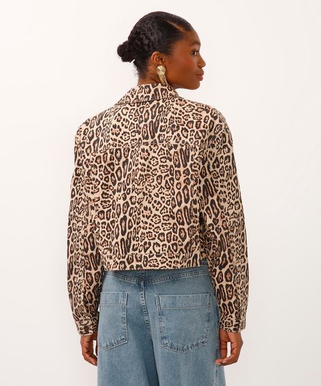 jaqueta trucker de sarja animal print colorida