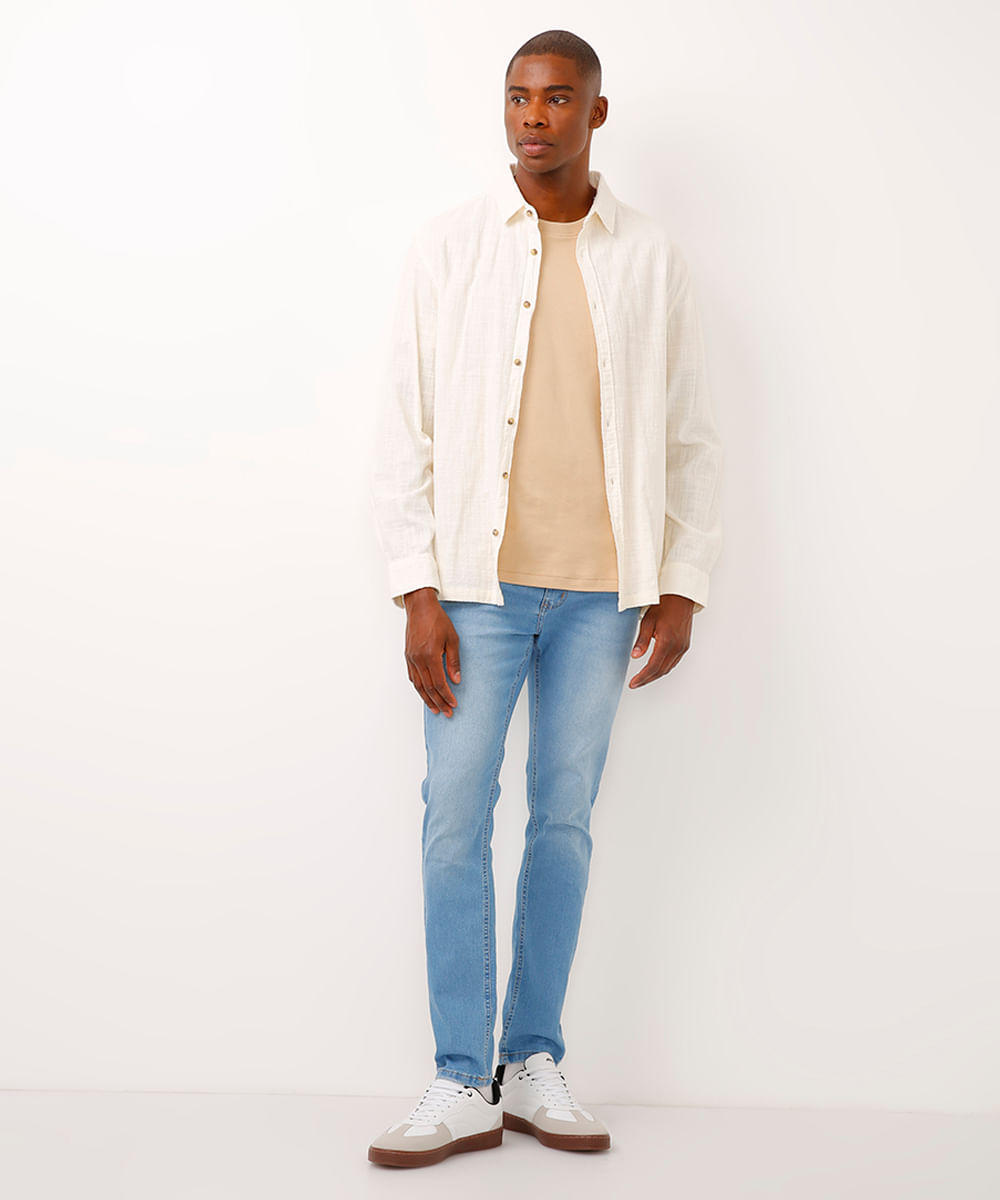 calça jeans skinny com bolsos azul