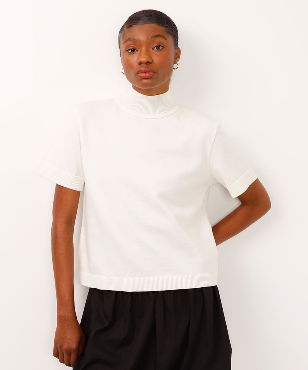 blusa de tricot gola alta manga curta off white