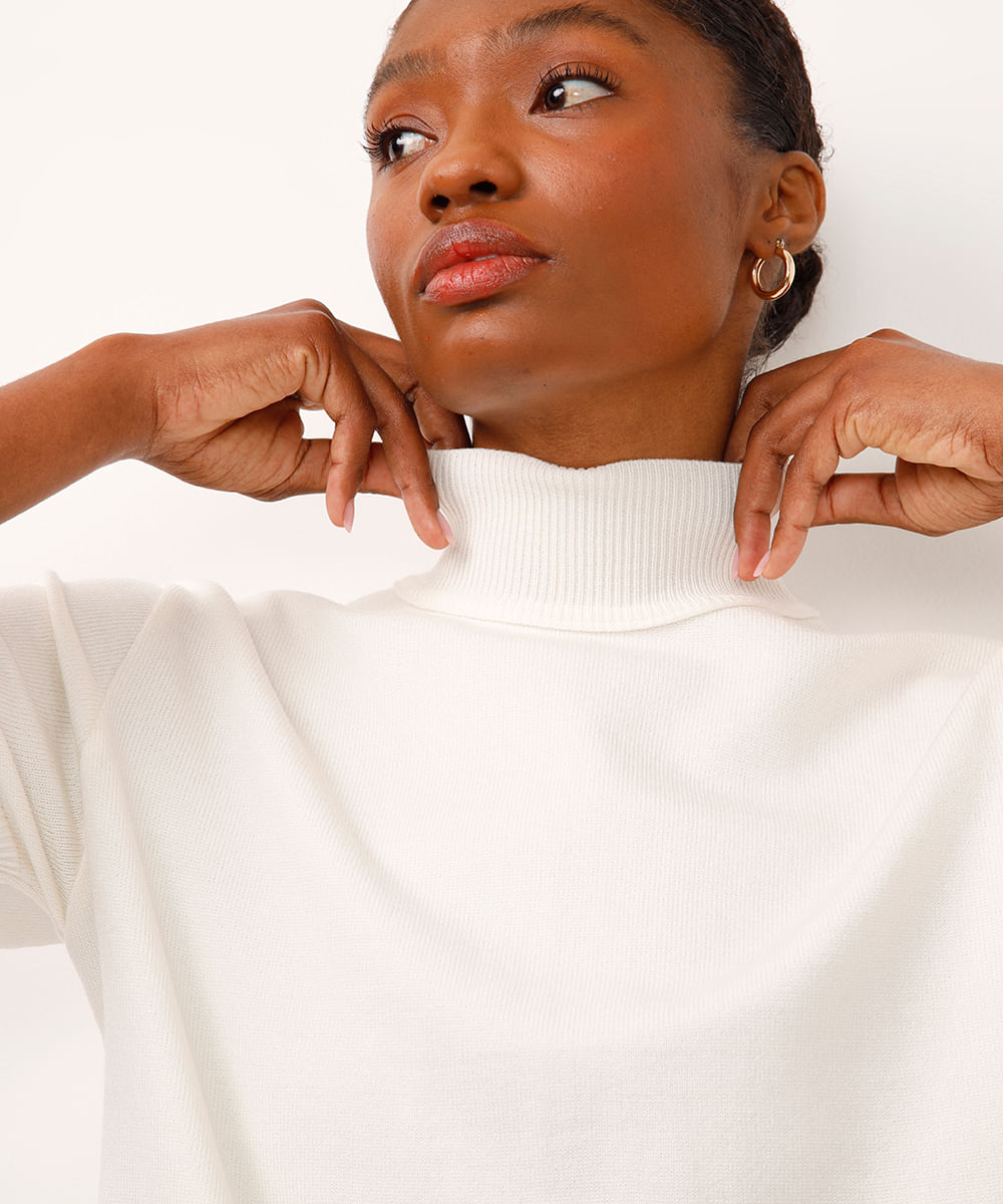 blusa de tricot gola alta manga curta off white