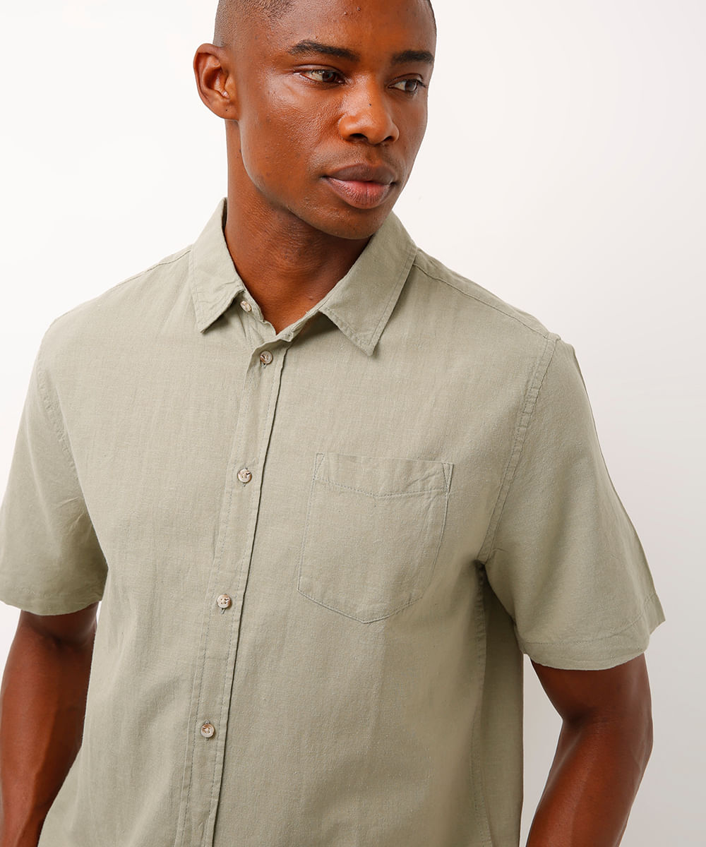 camisa comfort com linho manga curta - verde médio