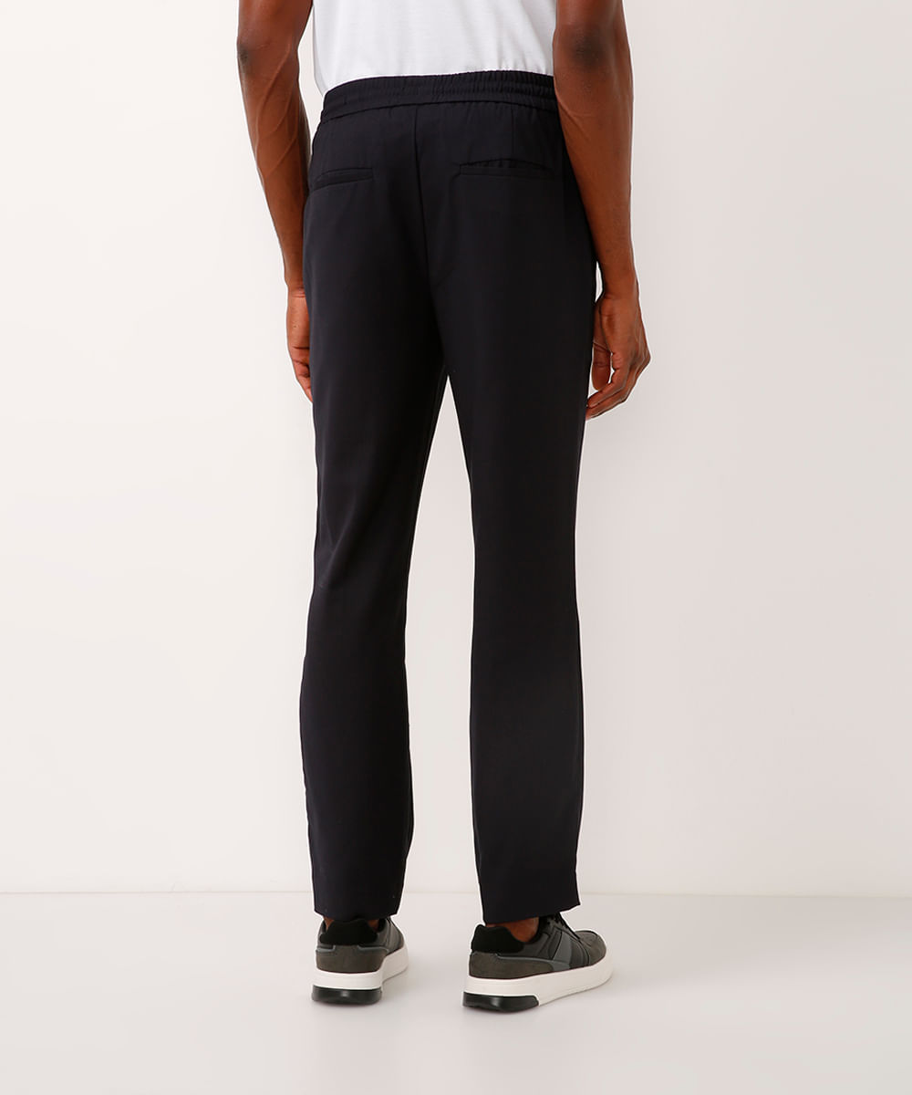 calça jogger de alfaiataria com bolso preta