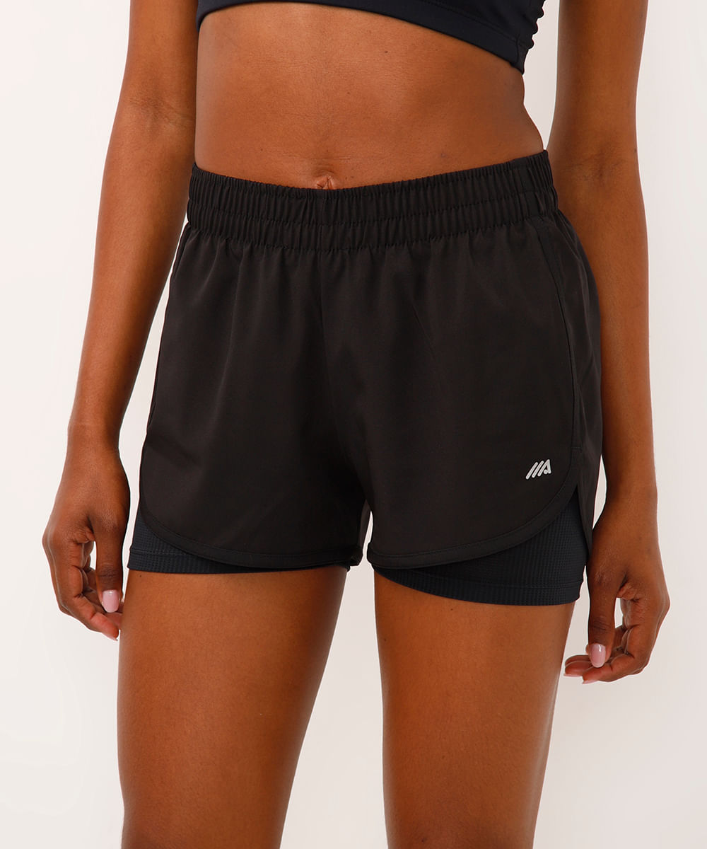 short running com forro esportivo preto
