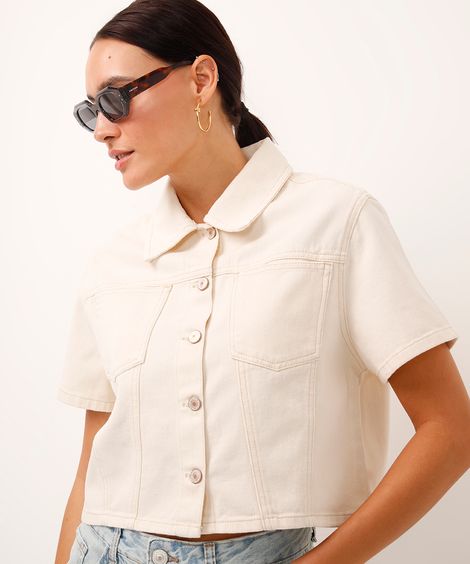 camisa cropped de sarja manga curta bege