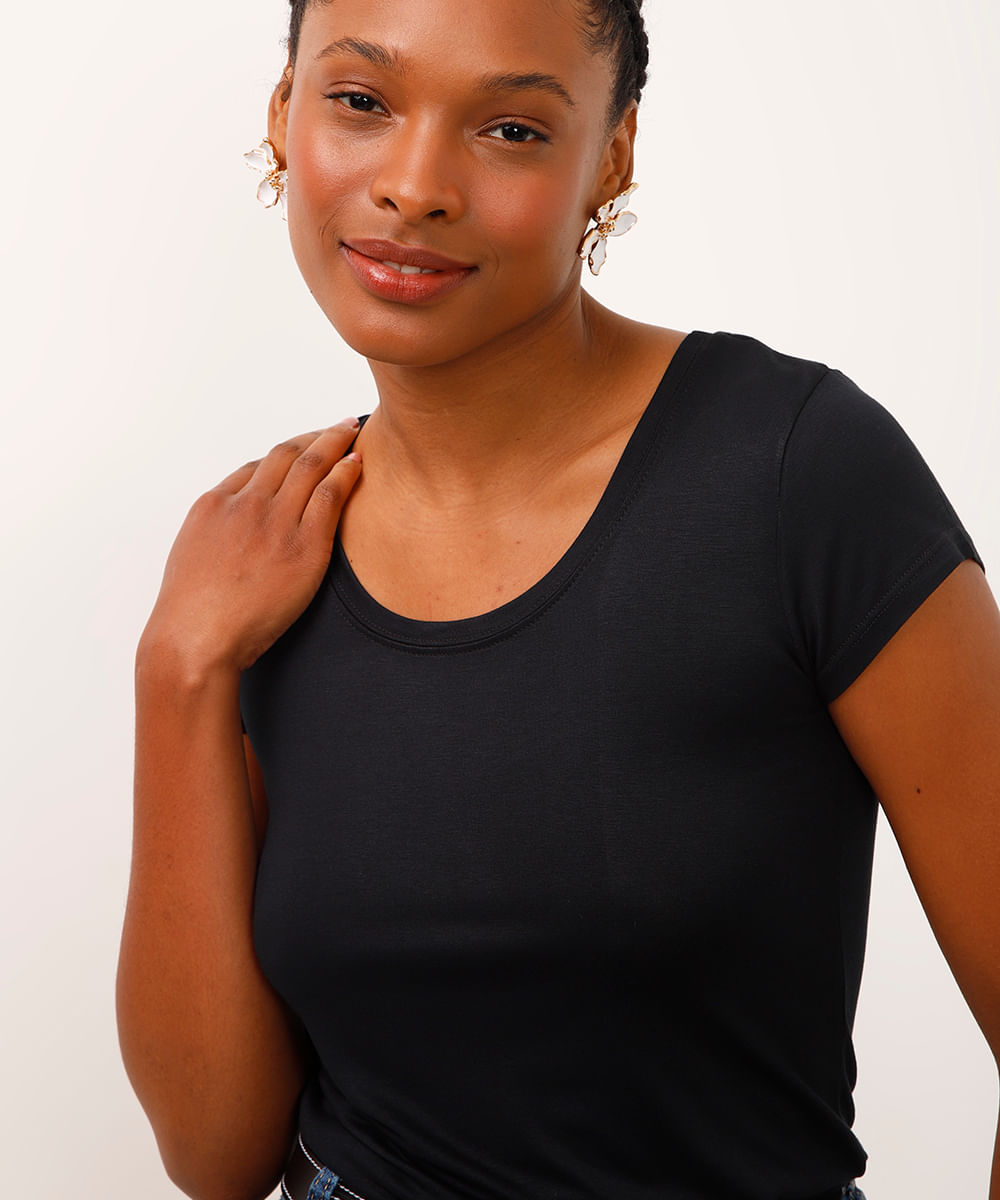 camiseta de viscose manga curta preta