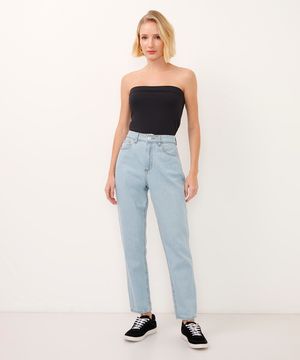 calça mom jeans cintura super alta azul claro