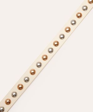 cinto com fivela e tachas off white