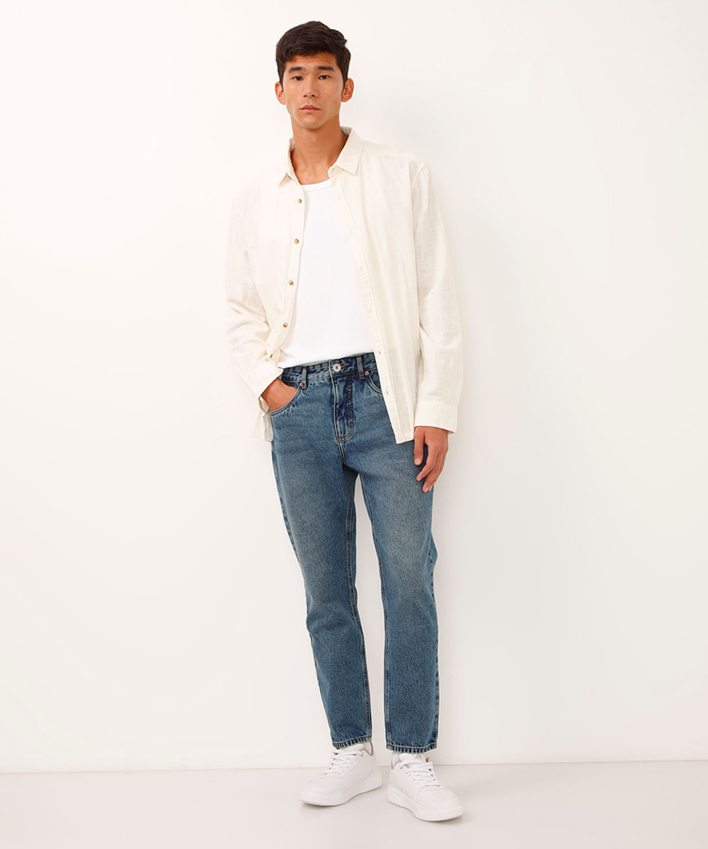 calça slim jeans com bolsos azul