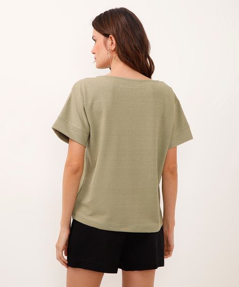 blusa com recorte manga curta verde