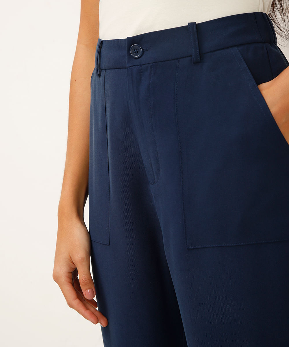 calça clochard de alfaiataria com bolsos azul