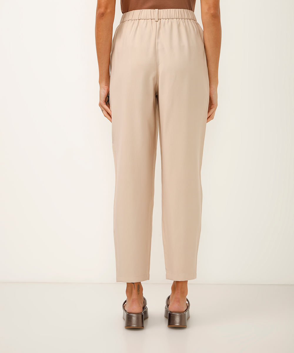 calça clochard de alfaiataria com bolsos bege