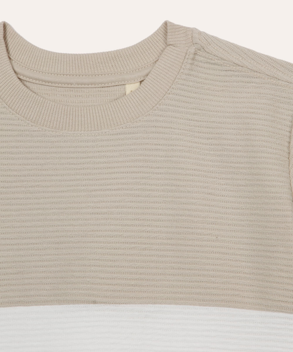 camiseta infantil texturizada bicolor bege