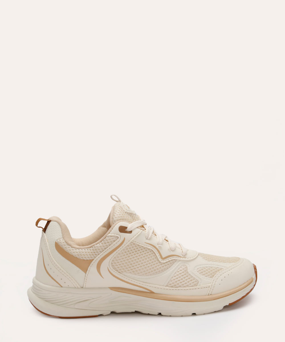 tênis esportivo com recortes off white