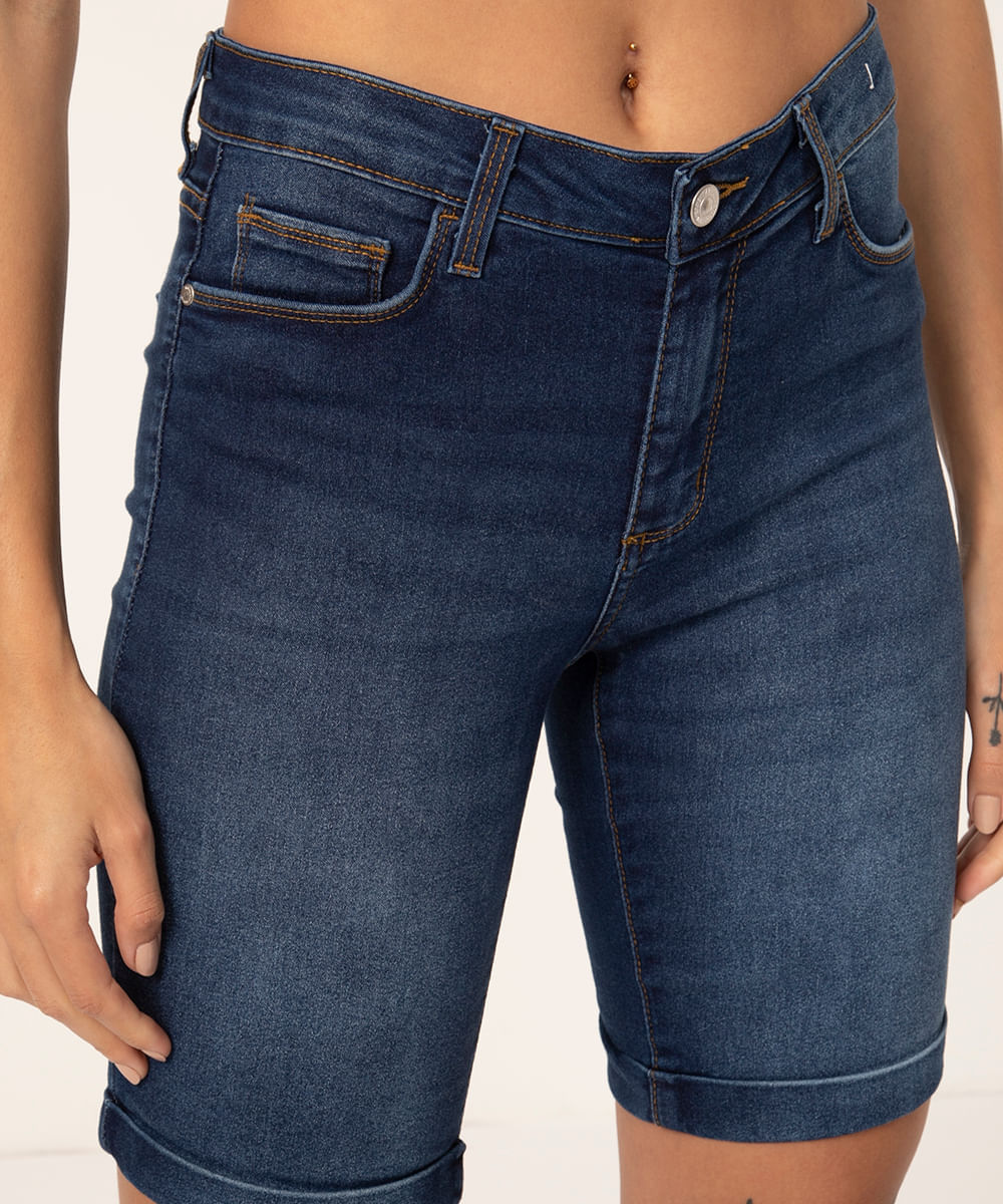 bermuda jeans ciclista cintura média azul escuro