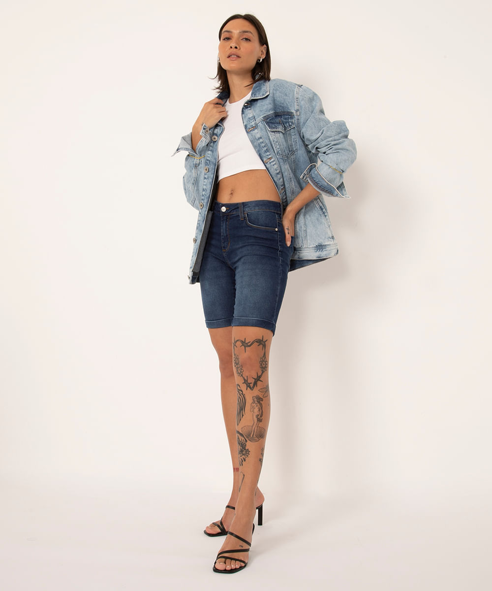 bermuda jeans ciclista cintura média azul escuro