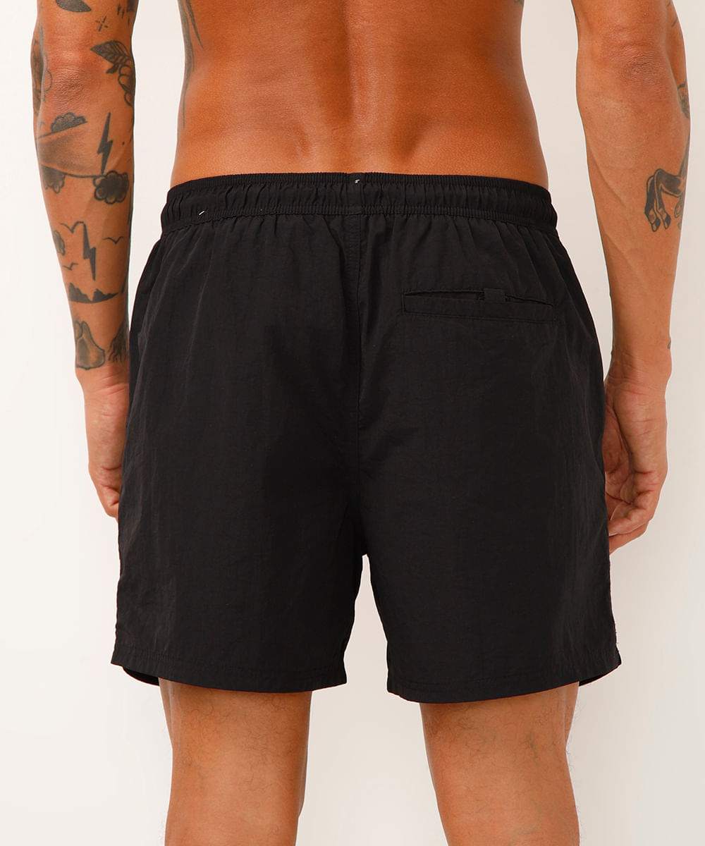 short curto com cordão preto