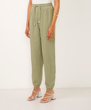 calça jogger texturizada verde