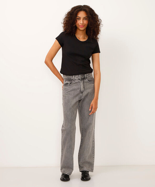 blusa de flamê básica manga curta decote redondo preta