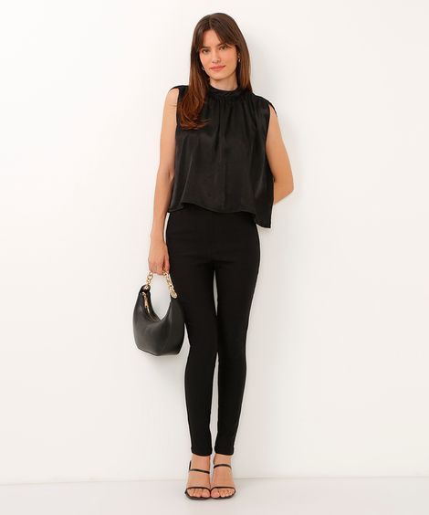 calça legging com botão preta