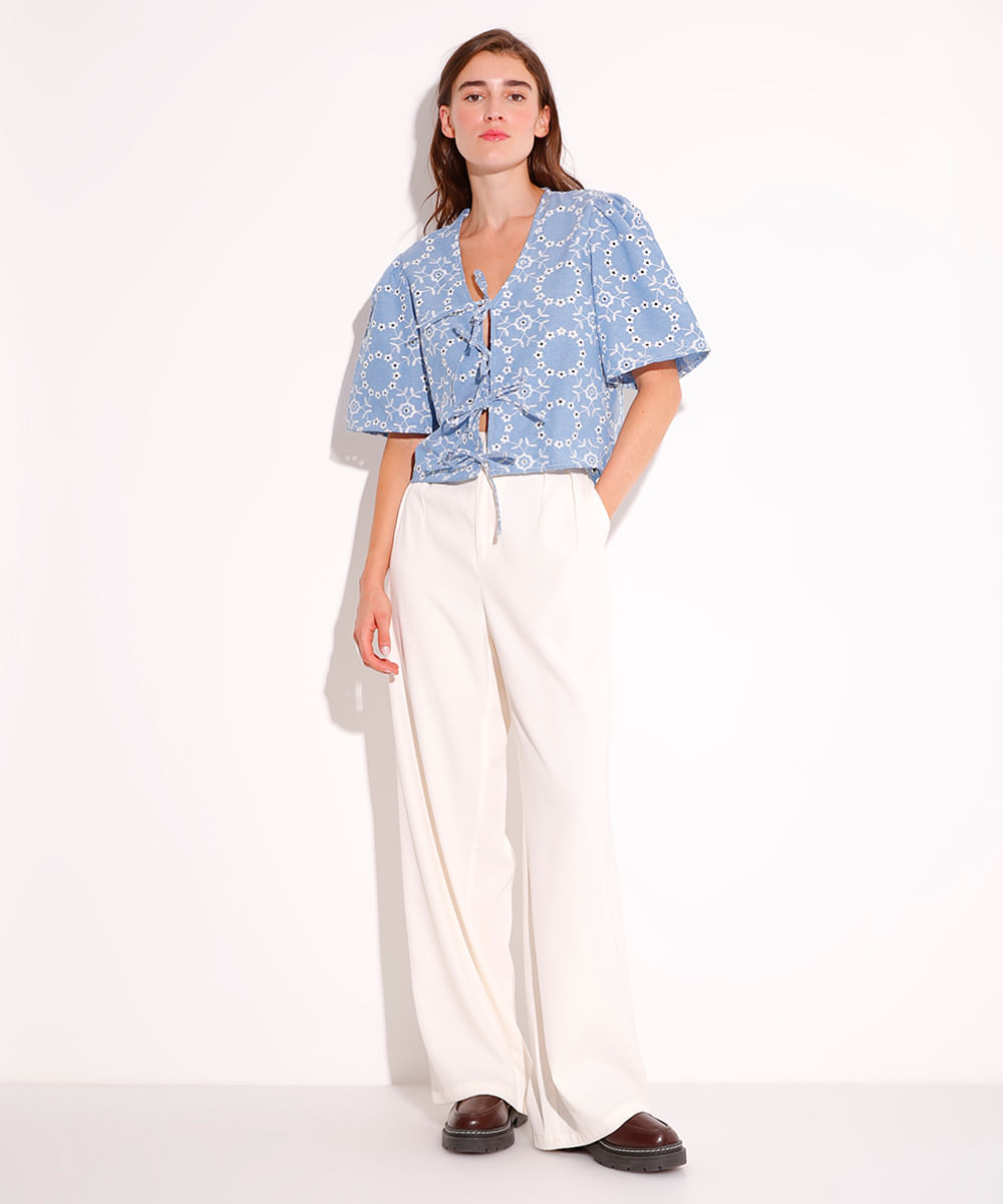 blusa jeans com laços e bordado floral mindset azul