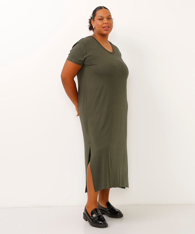 vestido midi plus size de viscose com fenda verde militar