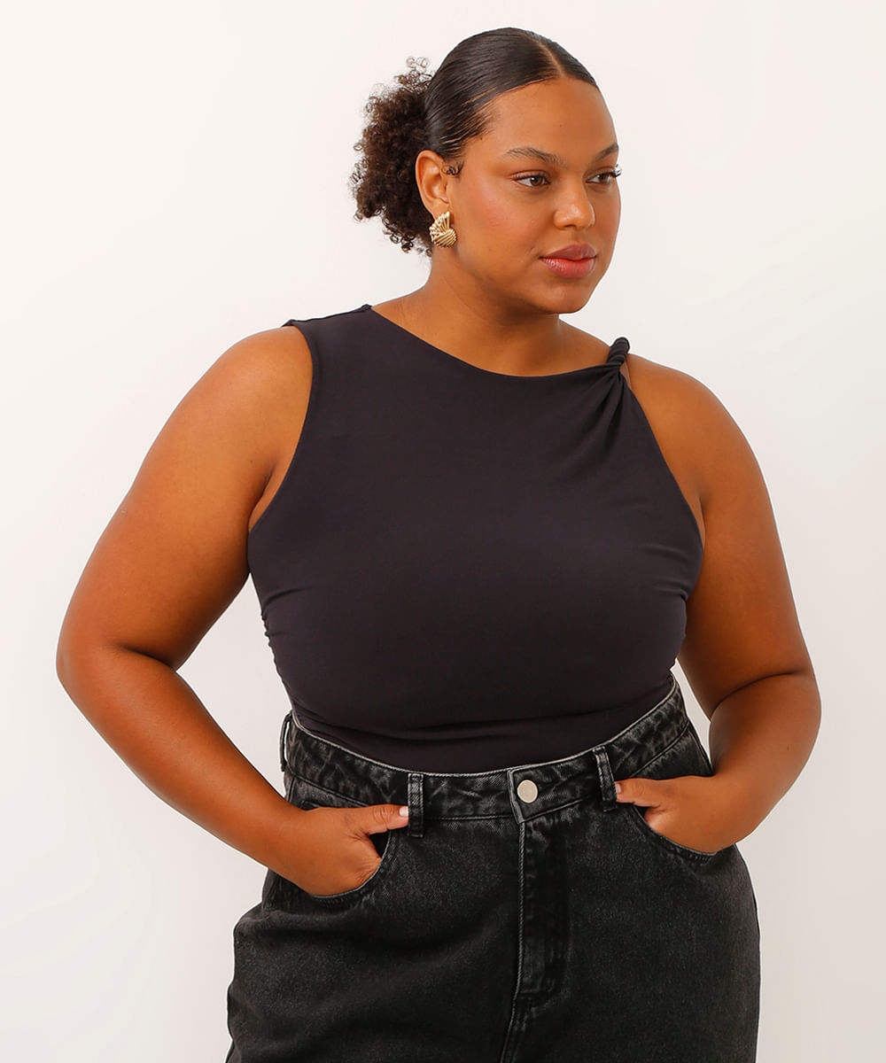 regata alça torcida com franzido plus size mindset preta