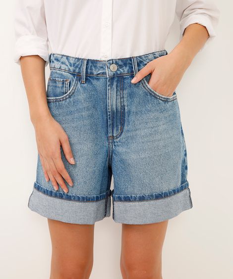 bermuda mom jeans cintura alta barra dobrada azul