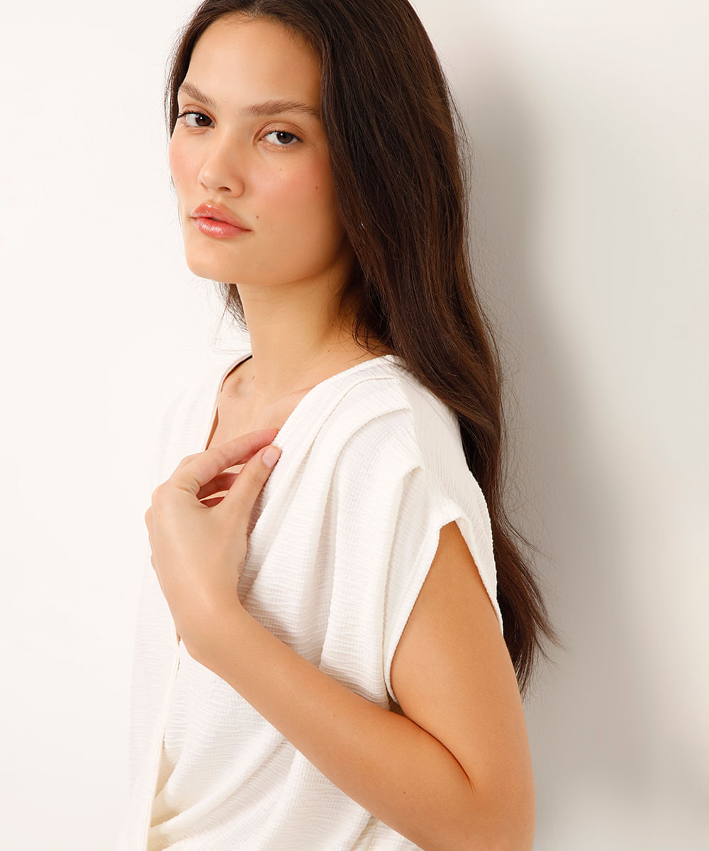 blusa de viscose decote v transpassada off white