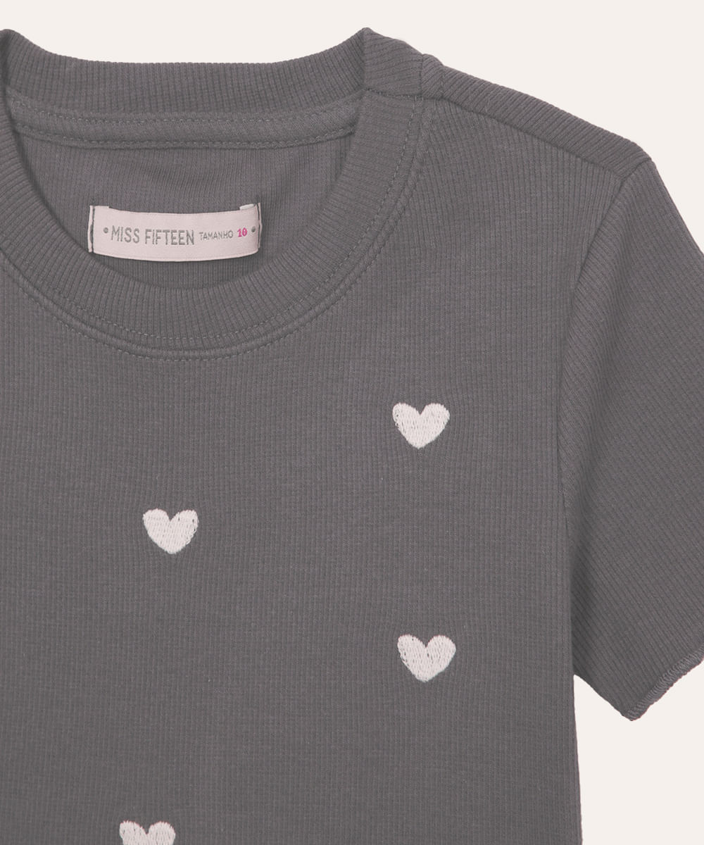 camiseta de algodão juvenil manga curta coração com fru fru cinza