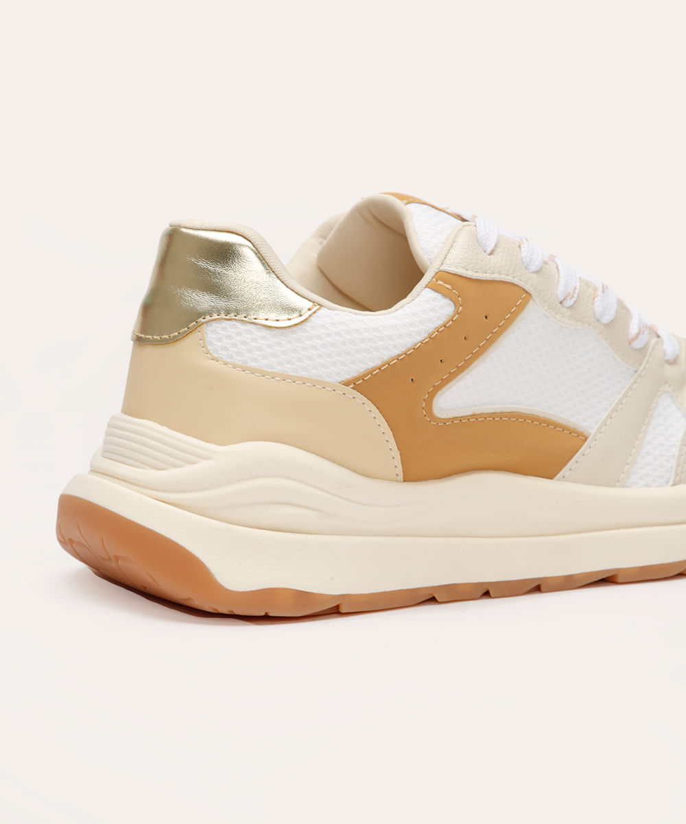 tênis casual com recortes oneself off white